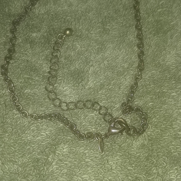 Gorgeous elephant pendant and chain - Picture 3 of 4